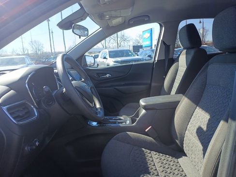 Used 2023 Chevrolet Equinox LT image 11