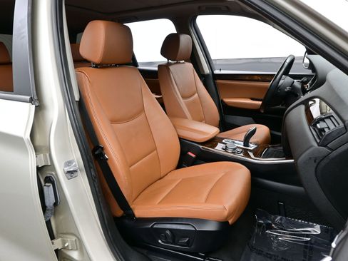 Used 2016 BMW X3 xDrive28i image 13