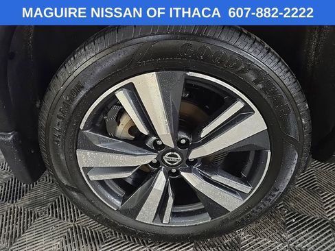 Used 2021 Nissan Rogue SL AWD/4WD image 14
