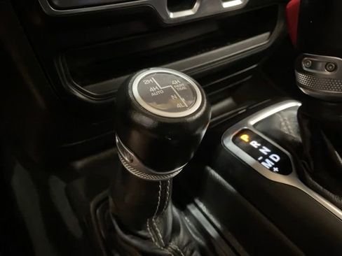 Used 2022 Jeep Wrangler Unlimited Sahara AWD/4WD image 54
