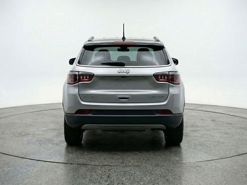 Used 2025 Jeep Compass Limited AWD/4WD image 7