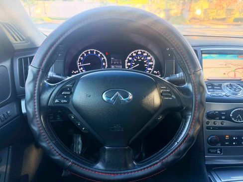 Used 2011 INFINITI G37 Journey w/ Premium Pkg image 21