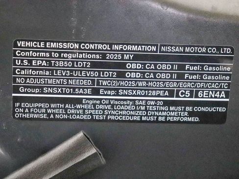 Used 2025 Nissan Rogue SV AWD/4WD image 28