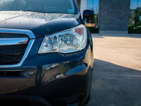 Used 2014 Subaru Forester 2.5i AWD/4WD image 3