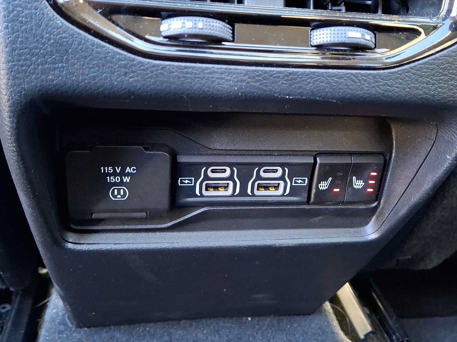 Used 2023 Jeep Grand Cherokee 4WD 4xe image 11