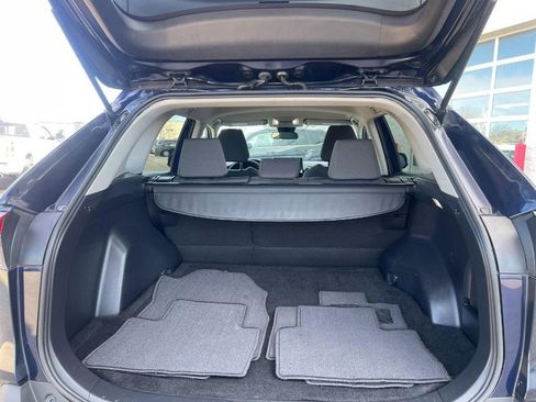 Used 2022 Toyota RAV4 XLE image 15