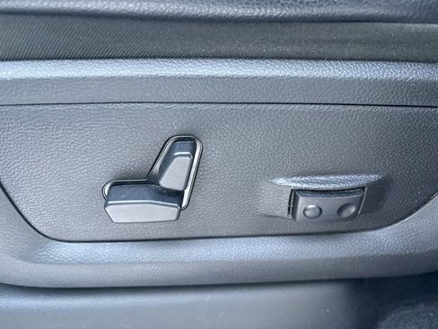 Used 2019 RAM 2500 Laramie image 22