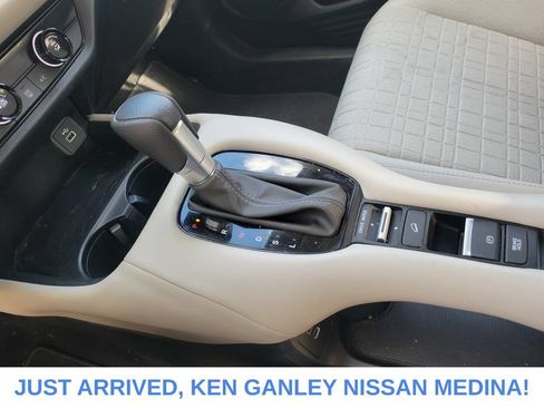 Used 2024 Honda HR-V LX image 11