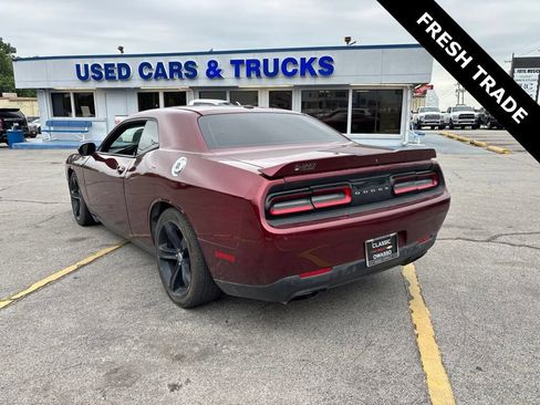 Used 2019 Dodge Challenger R/T w/ Driver Convenience Group RWD image 3
