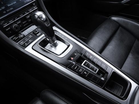 Used 2013 Porsche 911 Carrera 4 AWD/4WD image 21