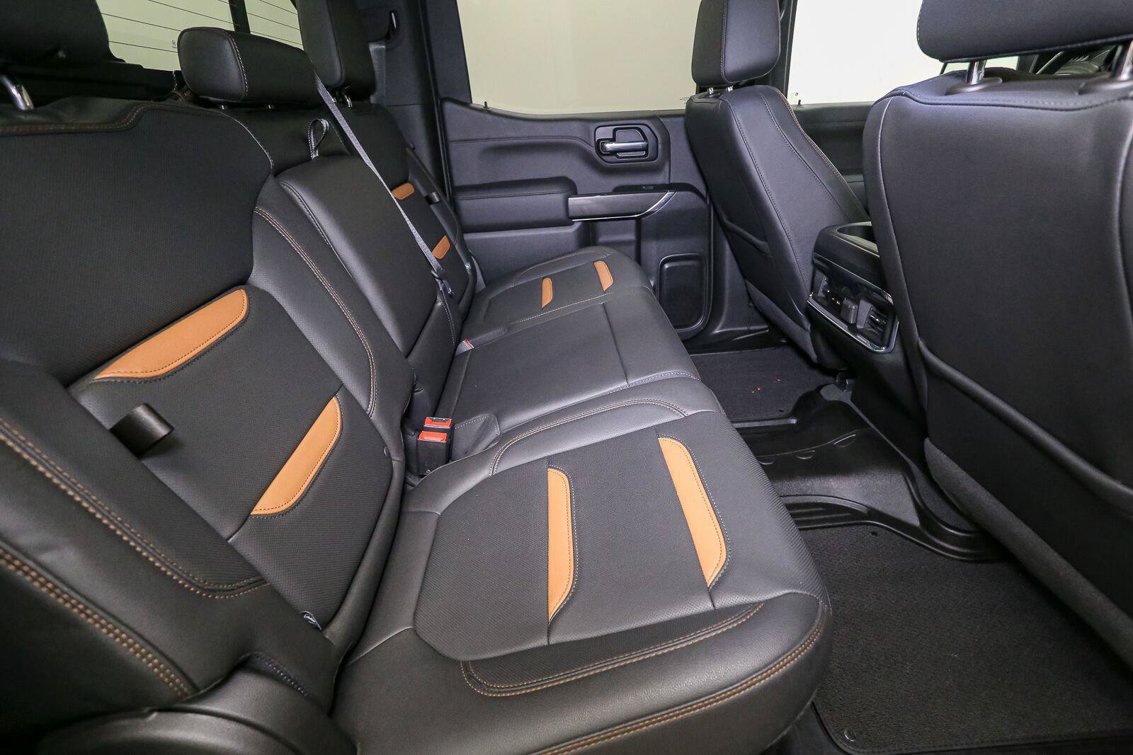 Used 2022 GMC Sierra 1500 AT4 w/ AT4 Premium Package AWD/4WD image 21