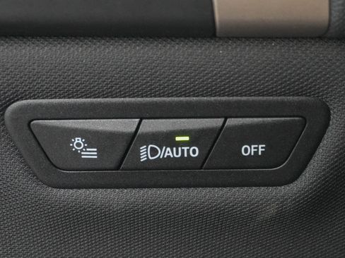 Used 2024 BMW iX xDrive50 w/ Sport Package image 17