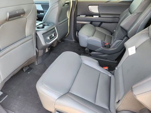 New 2025 Ford Expedition Max Active image 30