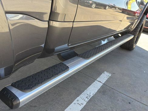Used 2020 RAM 1500 Laramie AWD/4WD image 43