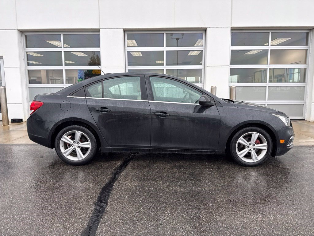 Used 2015 Chevrolet Cruze LT FWD image 3