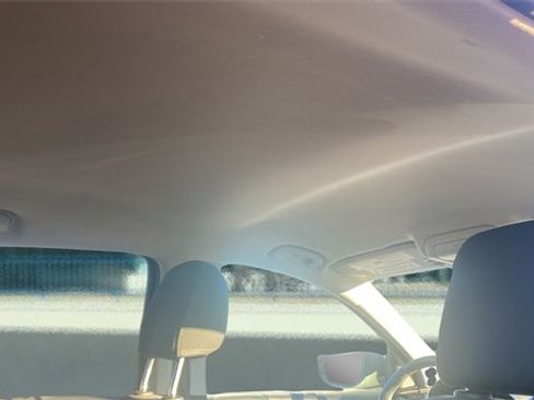 Used 2023 Chevrolet Equinox LT image 16