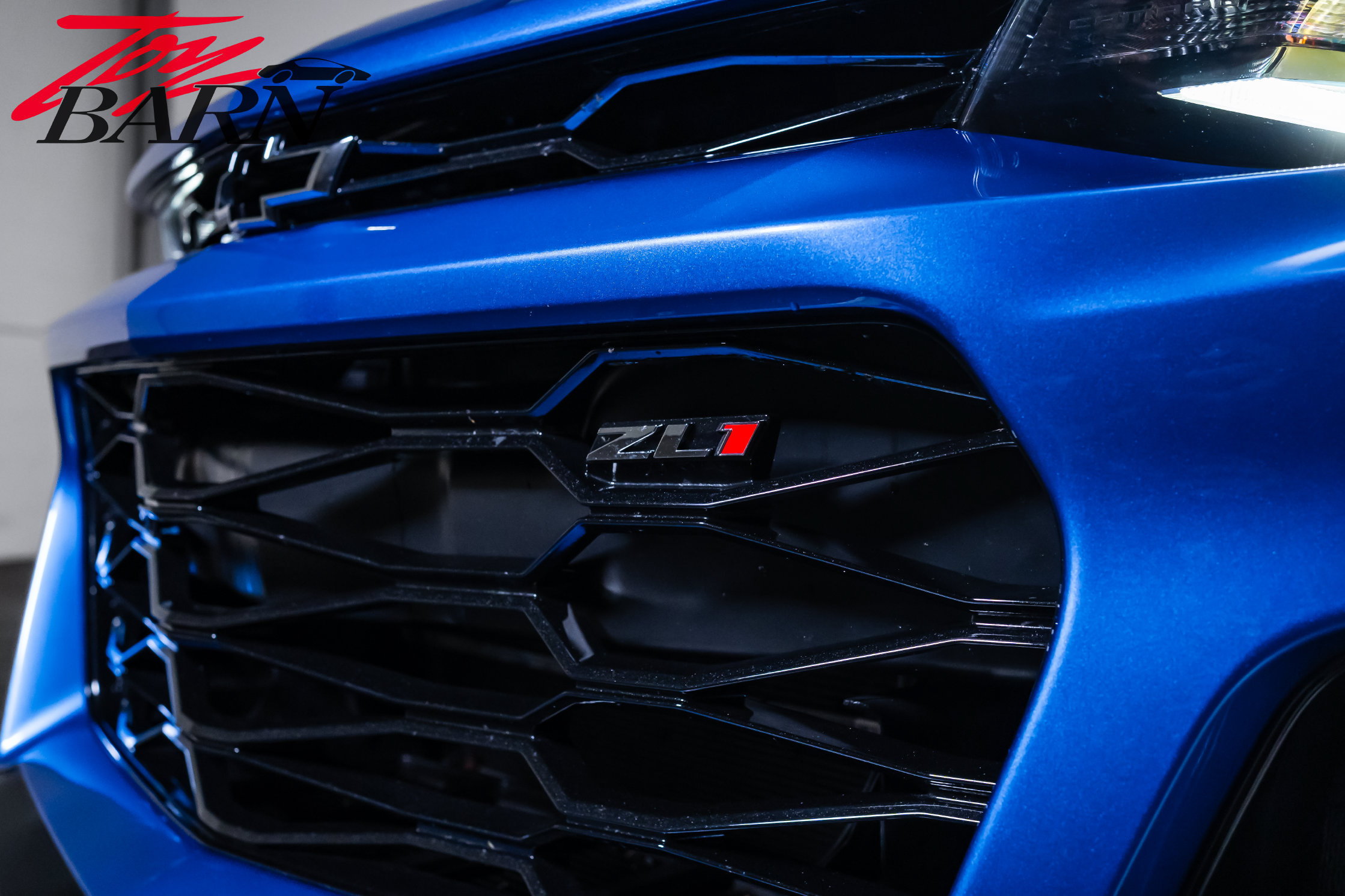 Used 2018 Chevrolet Camaro ZL1 RWD image 19