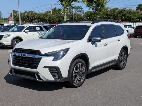 Used 2023 Subaru Ascent Touring AWD/4WD image 7