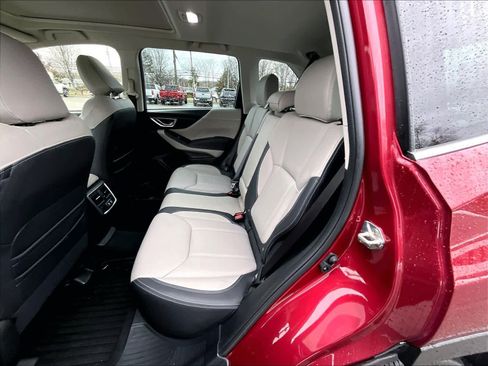 Used 2022 Subaru Forester Limited image 15