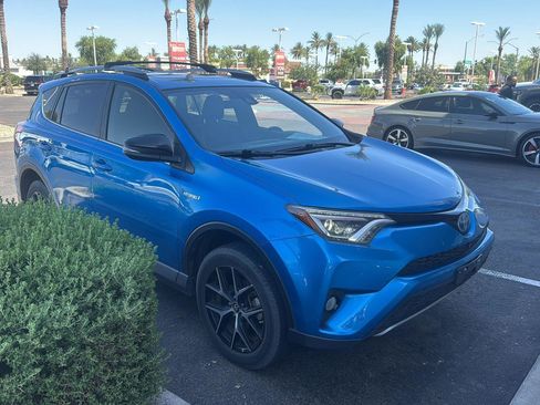 Used 2017 Toyota RAV4 SE w/ Advanced Technology Package AWD/4WD image 7