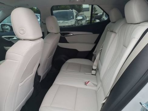 Used 2025 Buick Envision Avenir AWD/4WD image 16