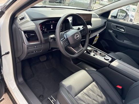 New 2026 Nissan Rogue Platinum AWD/4WD image 10