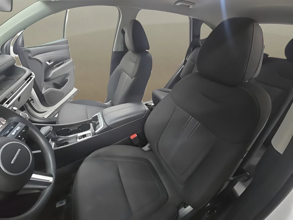 Certified 2025 Hyundai Tucson SEL AWD/4WD image 14