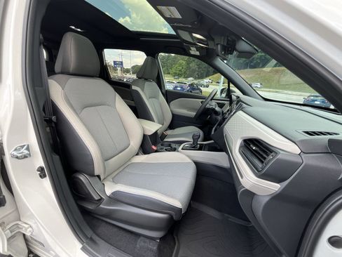 Certified 2025 Subaru Forester Premium AWD/4WD image 28