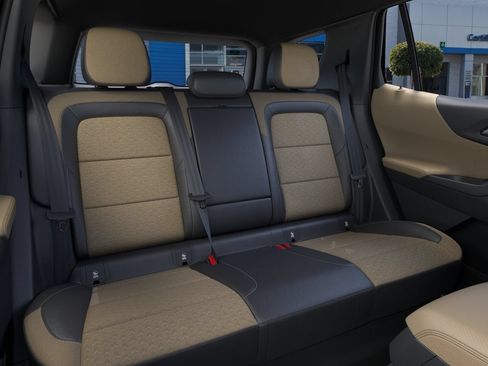 New 2027 Chevrolet Equinox ACTIV w/ Safety and Technology Package AWD/4WD image 18