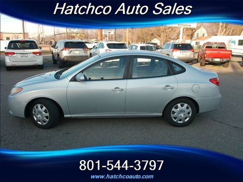 Used 2010 Hyundai Elantra GLS image 2