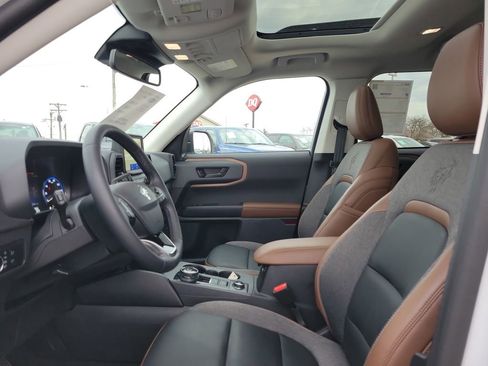 Certified 2024 Ford Bronco Sport Outer Banks w/ Tech Package image 16