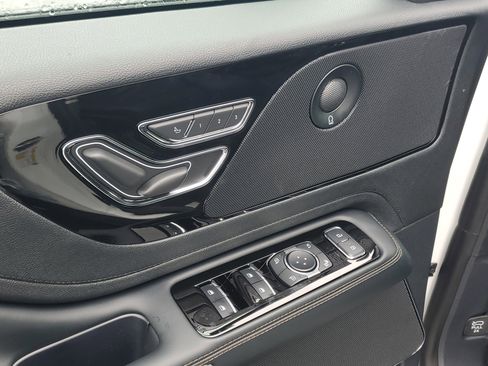 New 2026 Lincoln Aviator Reserve w/ Jet Appearance Package image 9