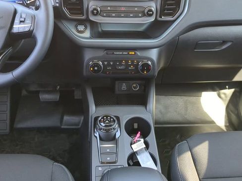 Used 2024 Ford Bronco Sport Badlands image 19