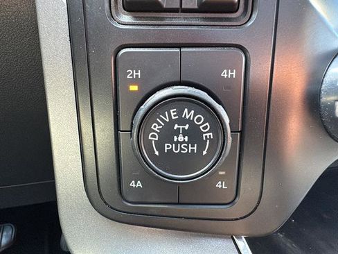 Used 2021 Ford F150 Lariat w/ Equipment Group 502A High image 33