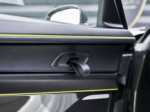 Used 2015 Porsche 918 Spyder w/Weissach Package image 48