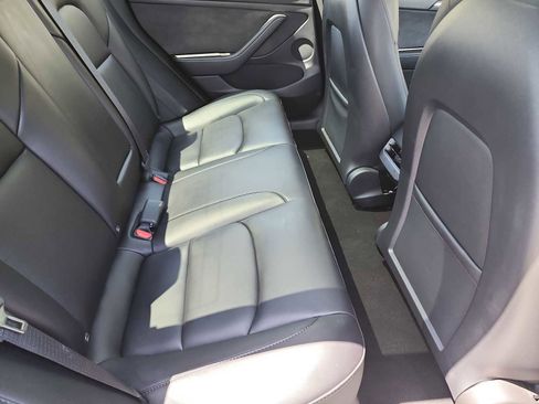 Used 2023 Tesla Model 3 Standard Range RWD image 17
