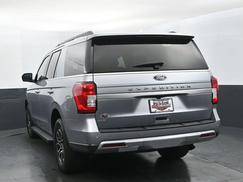 Used 2024 Ford Expedition XLT image 5