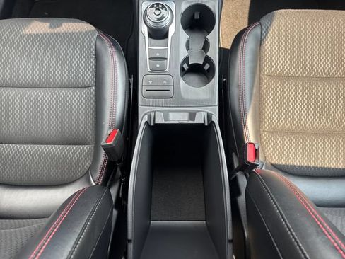 Used 2025 Ford Escape ST-Line AWD/4WD image 35