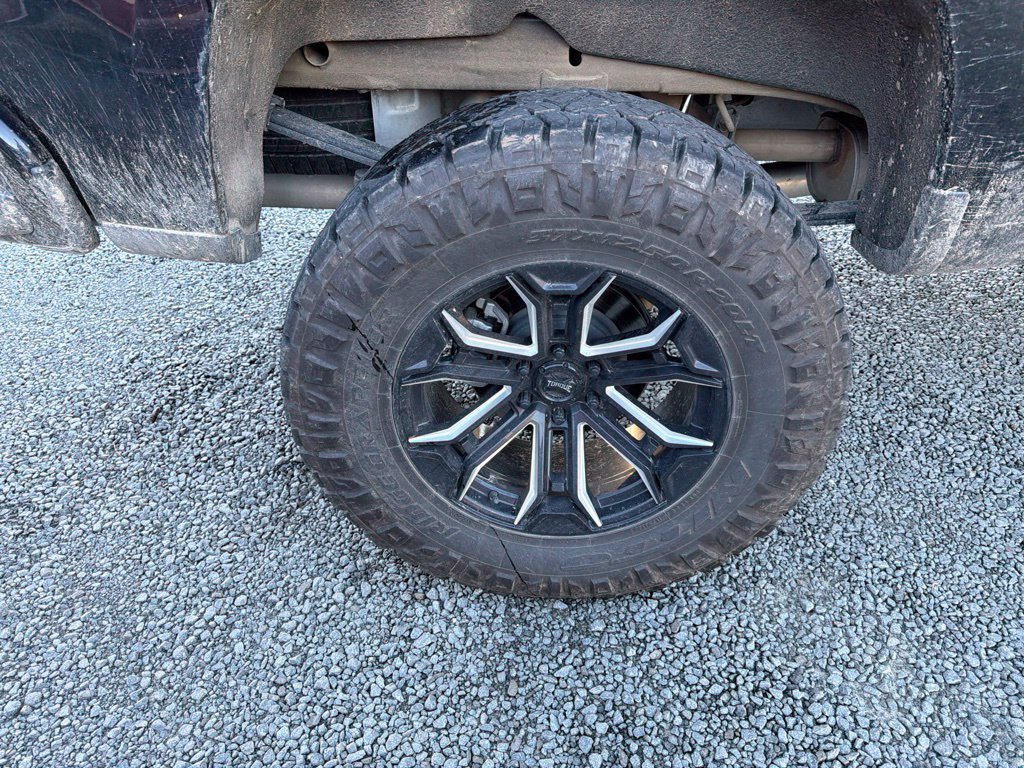 Used 2025 Chevrolet Silverado 1500 LT Trail Boss w/ Convenience Package II AWD/4WD image 9