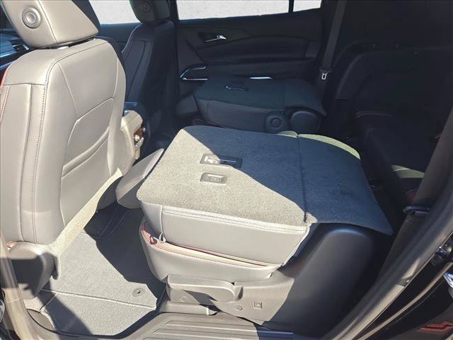New 2027 Chevrolet Traverse RS FWD image 11