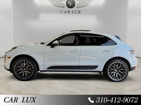 Used 2020 Porsche Macan AWD/4WD image 2