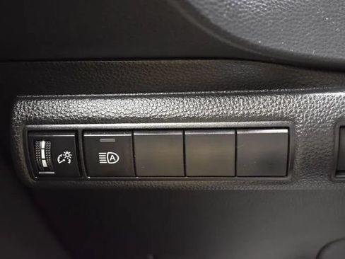 Used 2023 Toyota Corolla LE FWD image 21