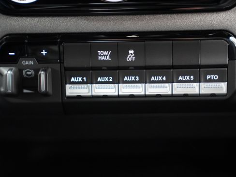 New 2026 RAM 5500 Tradesman w/ Chrome Appearance Group image 23