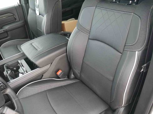 New 2026 RAM 3500 Limited image 44