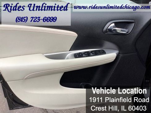 Used 2011 Dodge Journey Lux w/ Trailer Tow Prep Group image 9