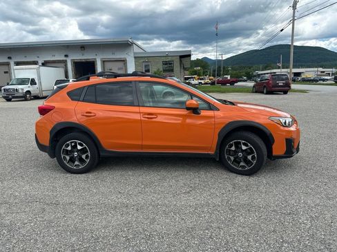 Used 2018 Subaru Crosstrek 2.0i Premium AWD/4WD image 6