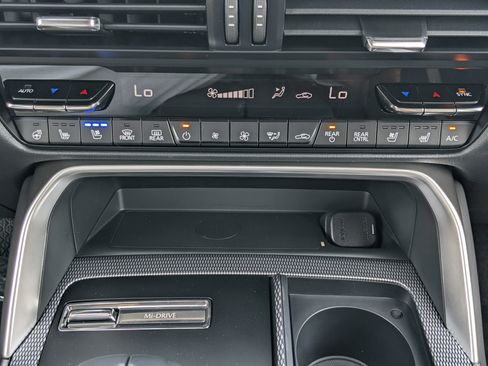 New 2025 MAZDA CX-90 3.3 Turbo S w/ Premium Package image 18