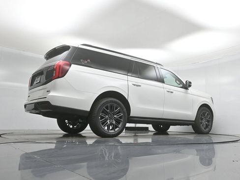 New 2026 Ford Expedition Max Platinum w/ Stealth Appearance Package AWD/4WD image 48
