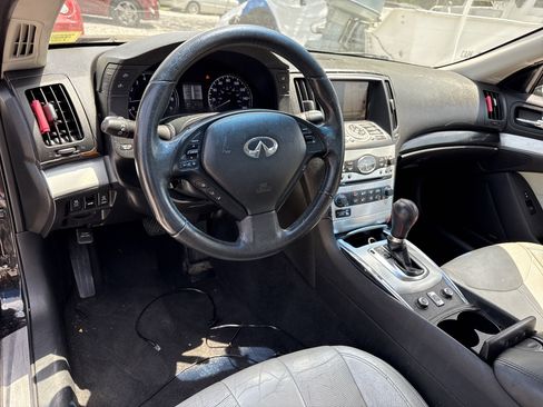 Used 2011 INFINITI G37 Sport w/ Premium Pkg image 11