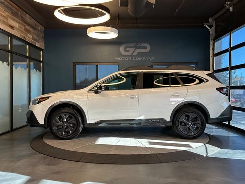 Used 2022 Subaru Outback Onyx Edition XT AWD/4WD image 6